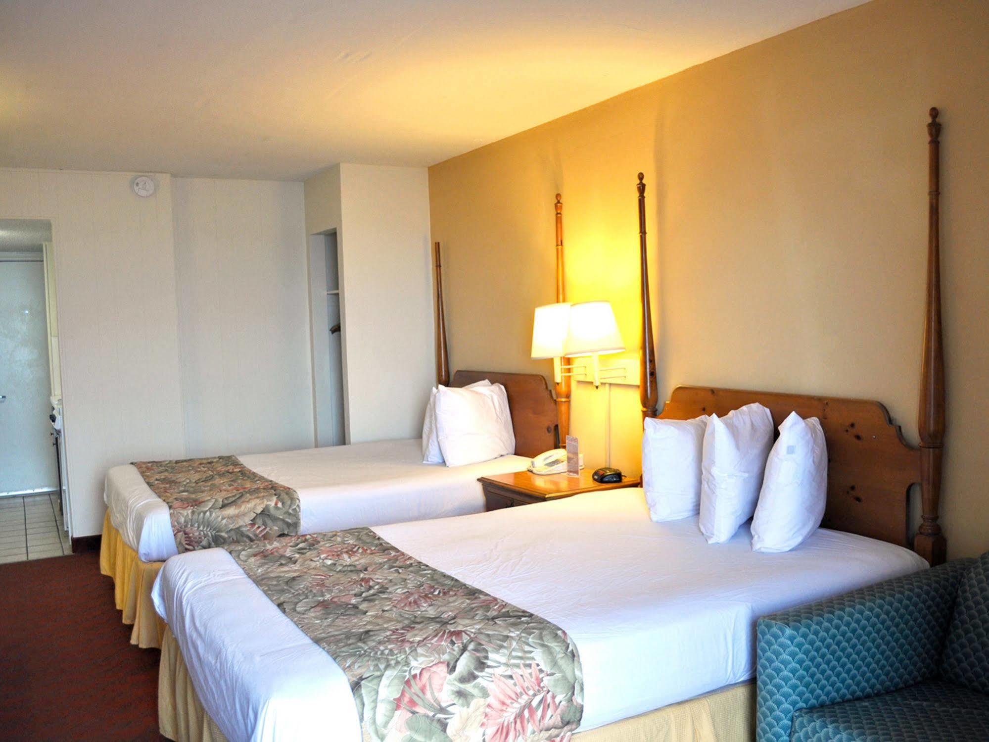 Castaway Beach Inn & Swim Up Bar North Myrtle Beach Bagian luar foto